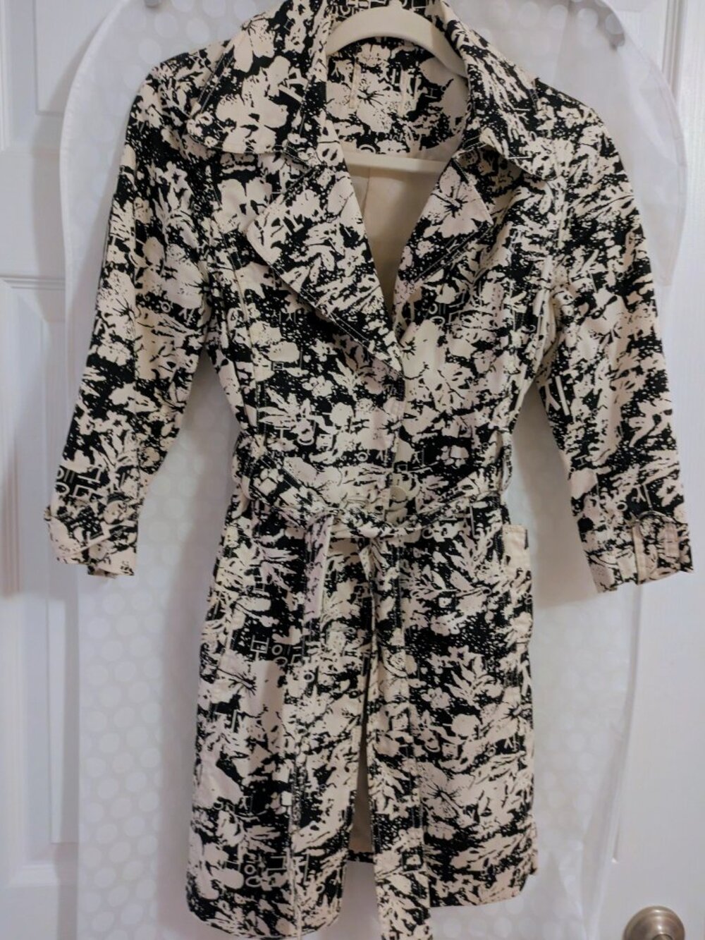Forever 21 Vintage Jacket - XS - B/W Graphic theme
